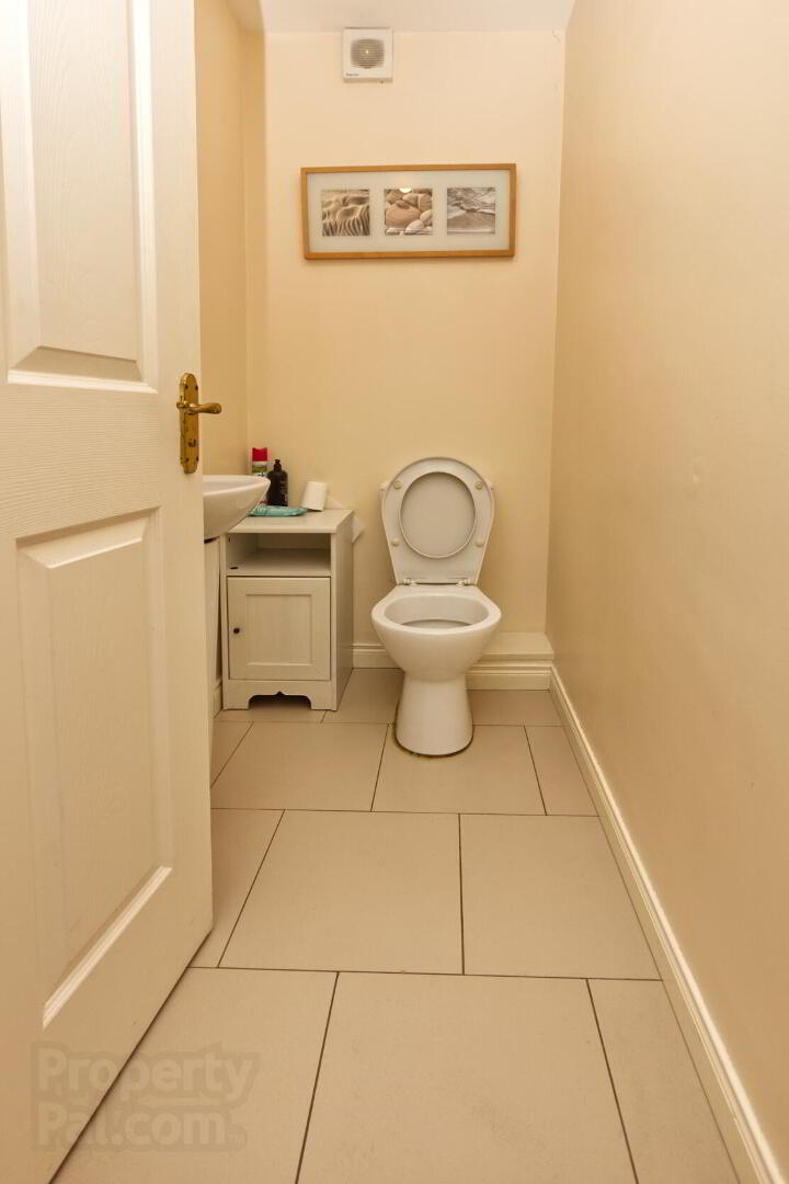 3 The Cedars, 53 Bryansburn Road 5 of 14