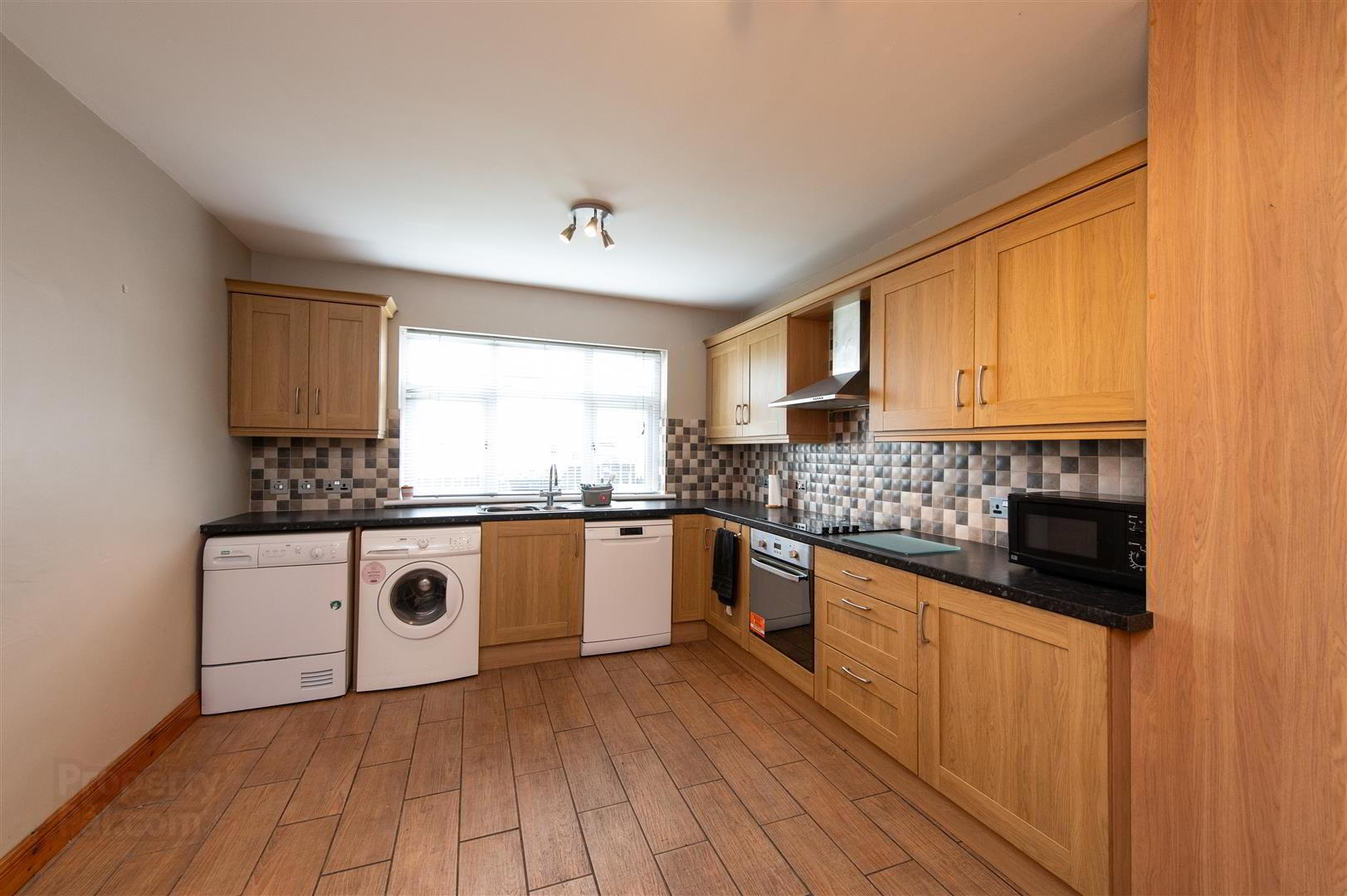 113 Saul Street 8 of 20