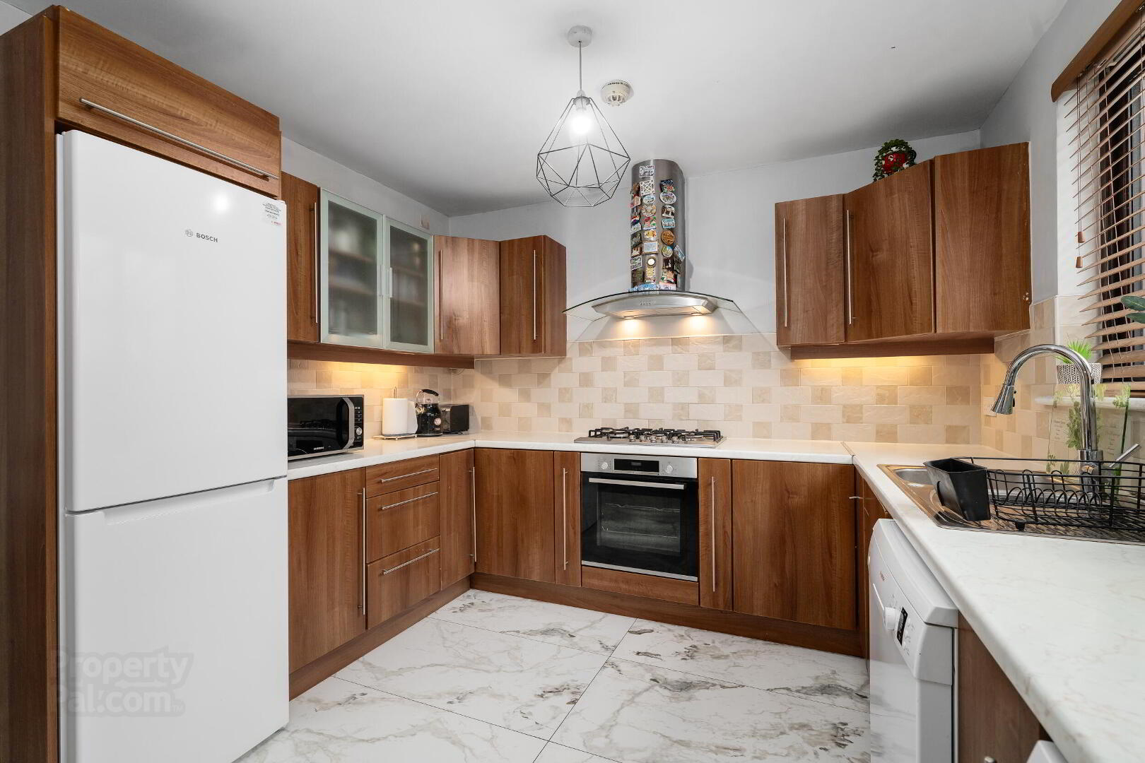 2 Castlegate Drive 16 of 36