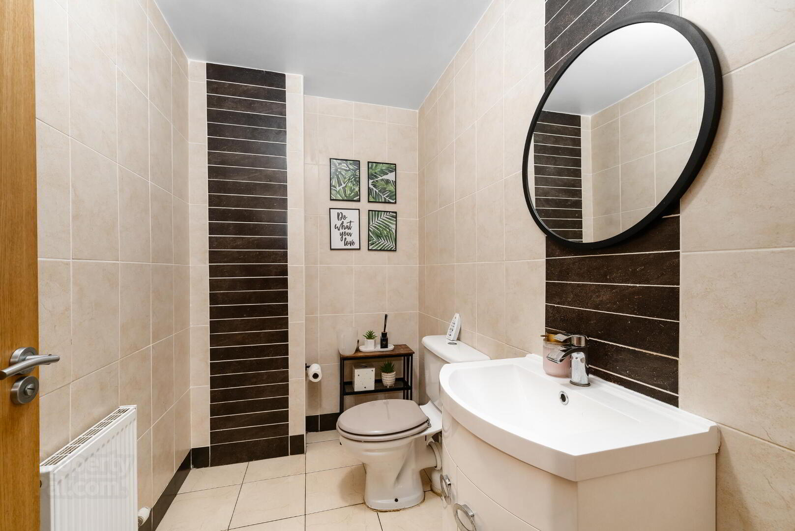 2 Castlegate Drive 17 of 36