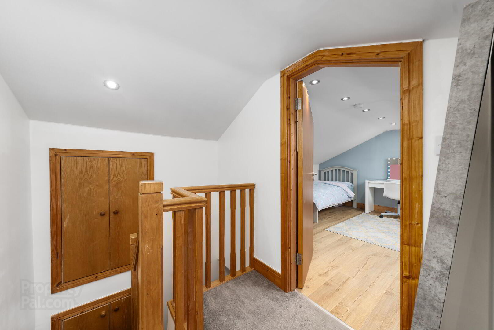 2 Castlegate Drive 20 of 36
