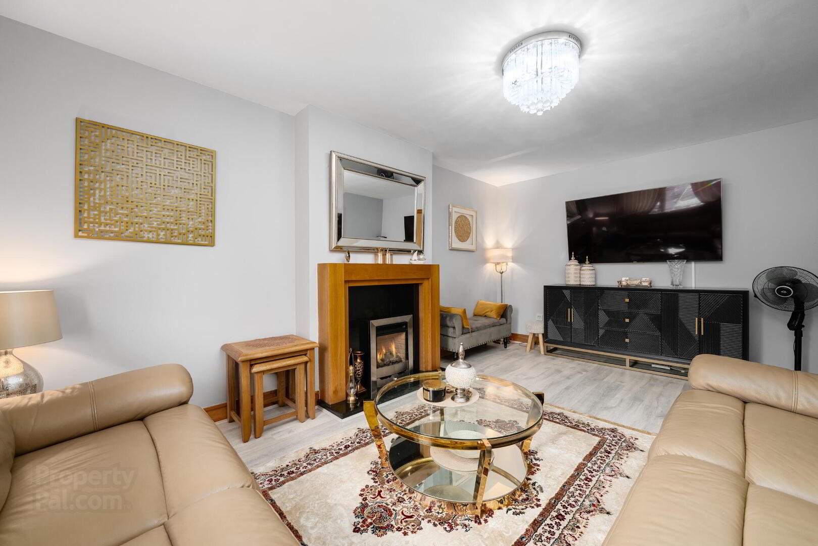 2 Castlegate Drive 8 of 36