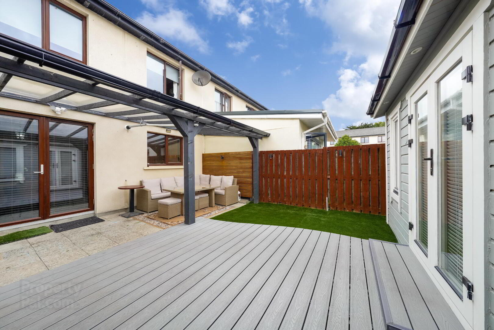 2 Castlegate Drive 35 of 36