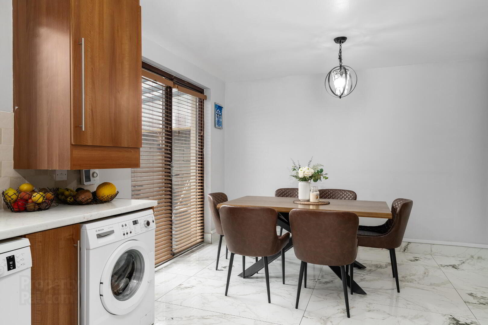 2 Castlegate Drive 12 of 36