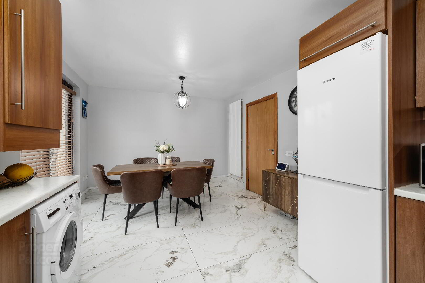 2 Castlegate Drive 14 of 36