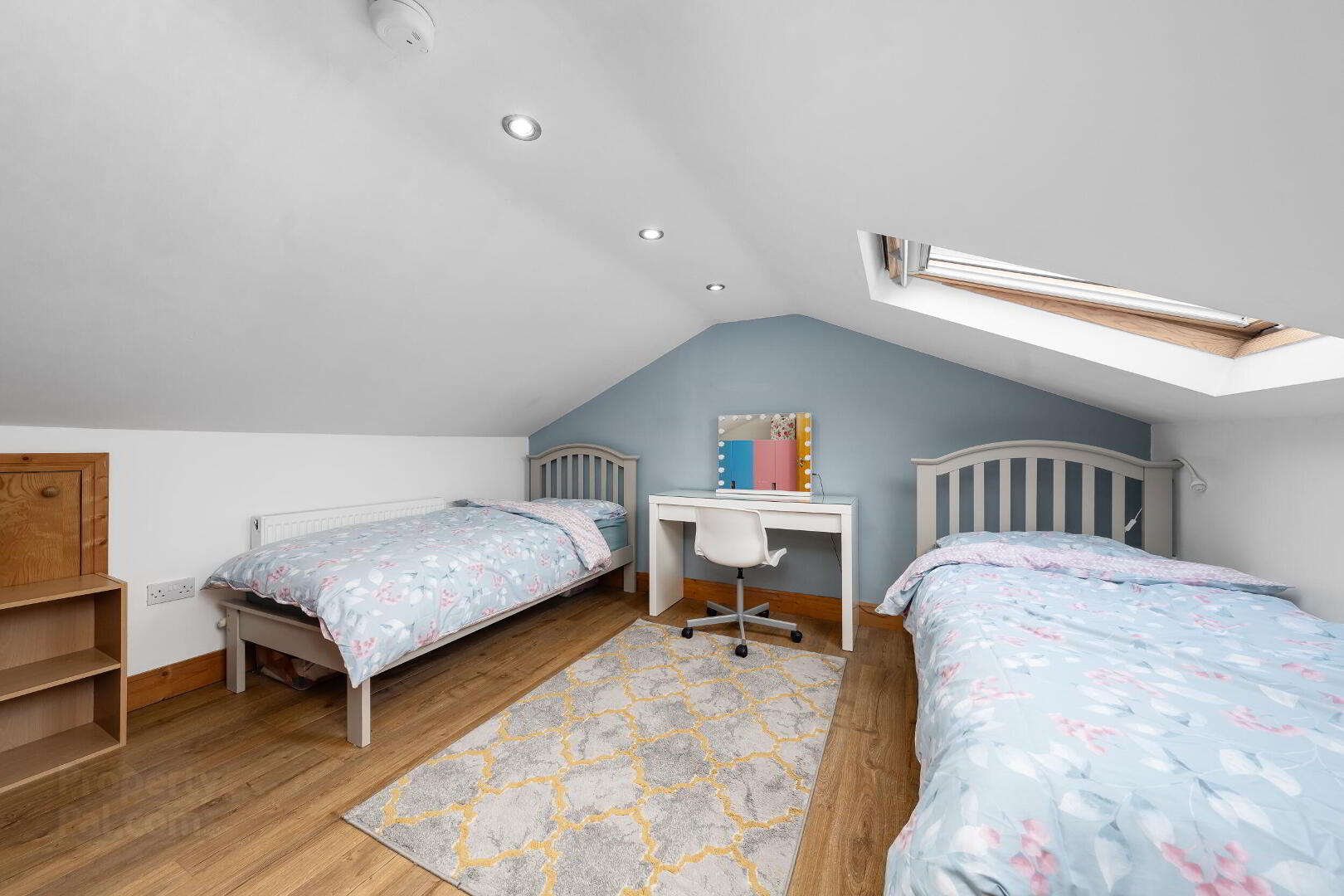 2 Castlegate Drive 25 of 36