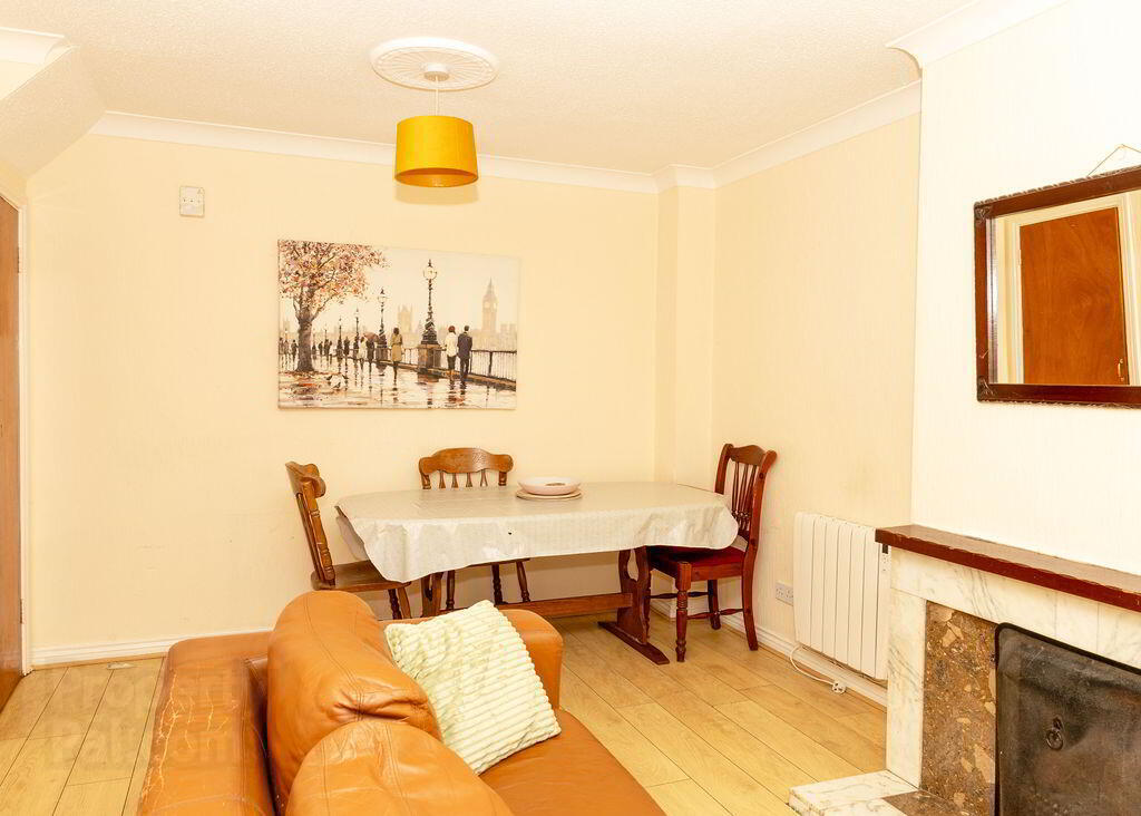 2 Fagans Lane 4 of 16