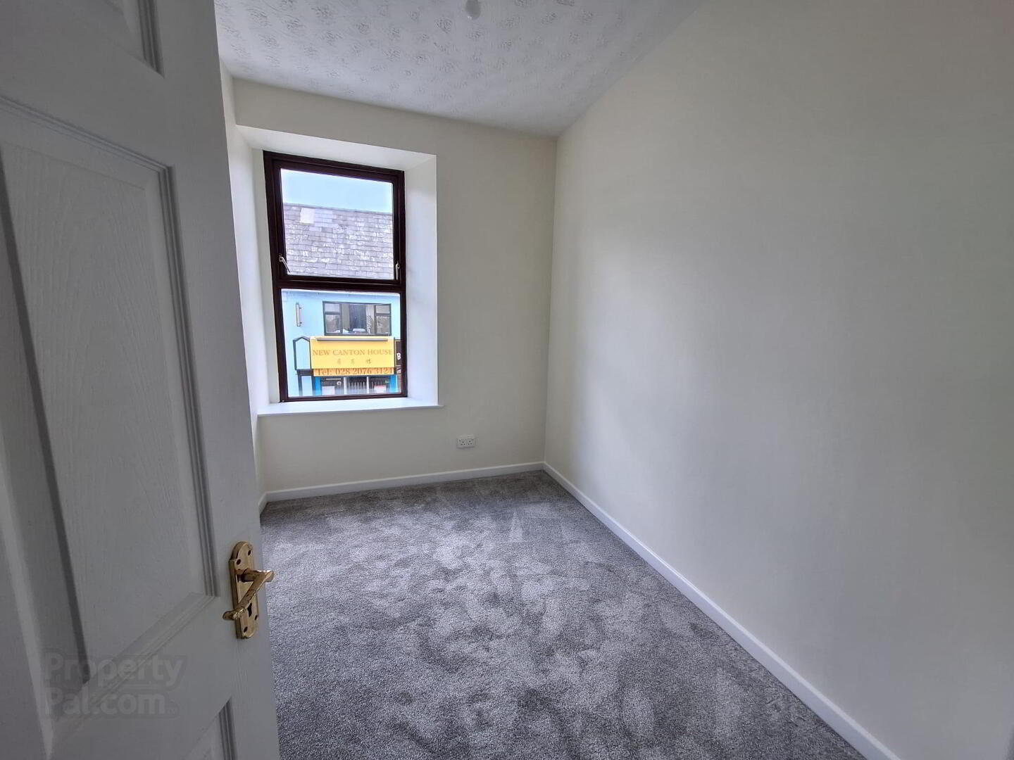 61a Castle Street 9 of 19
