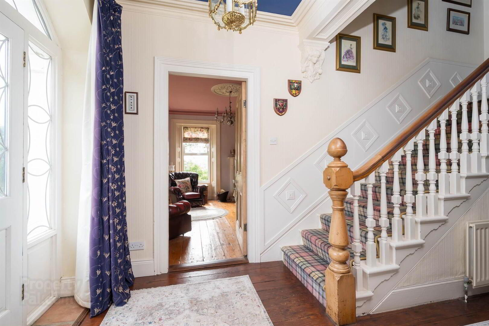 'Oakmount', 45 Holestone Road 3 of 29