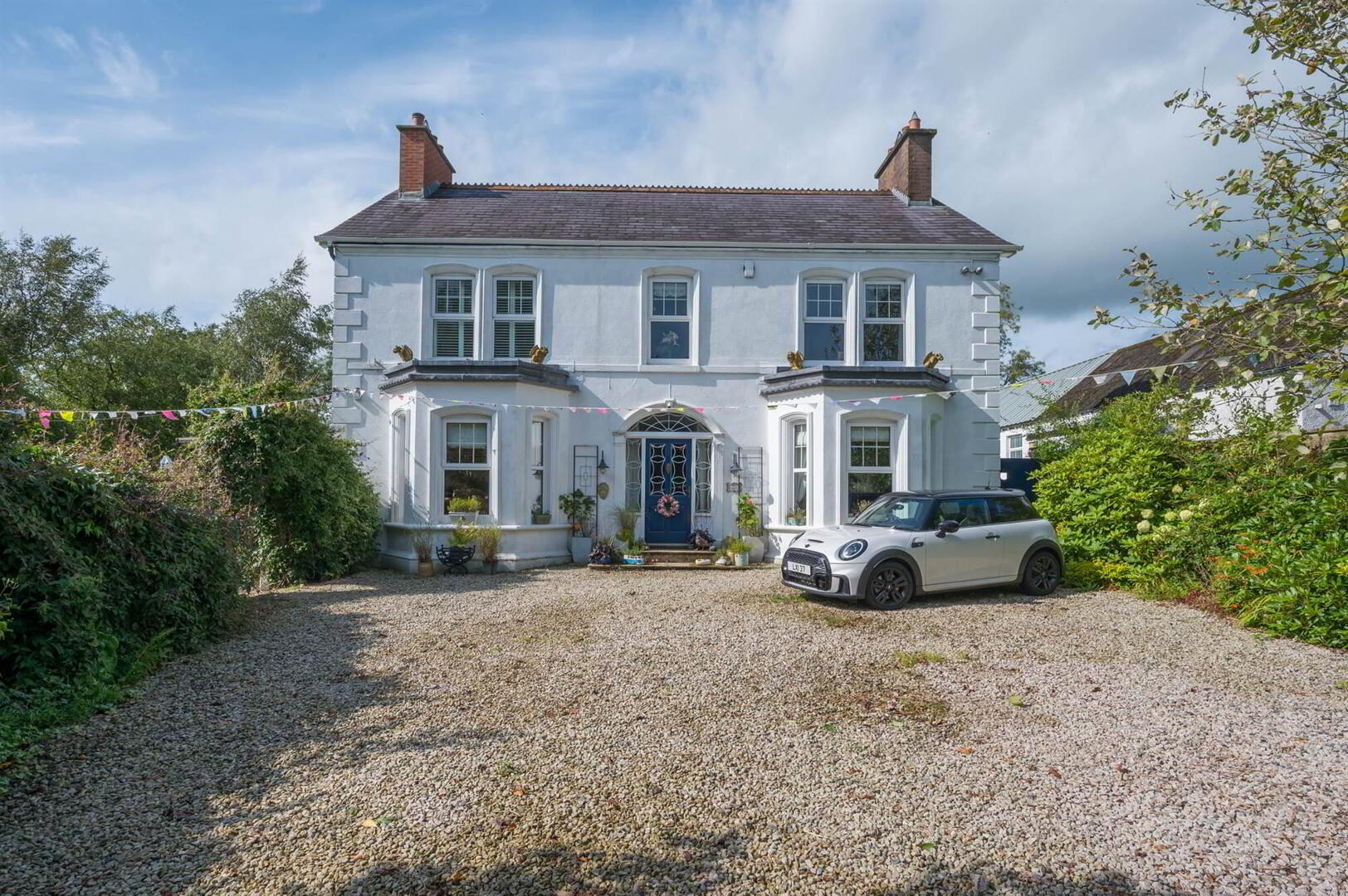 'Oakmount', 45 Holestone Road 1 of 29