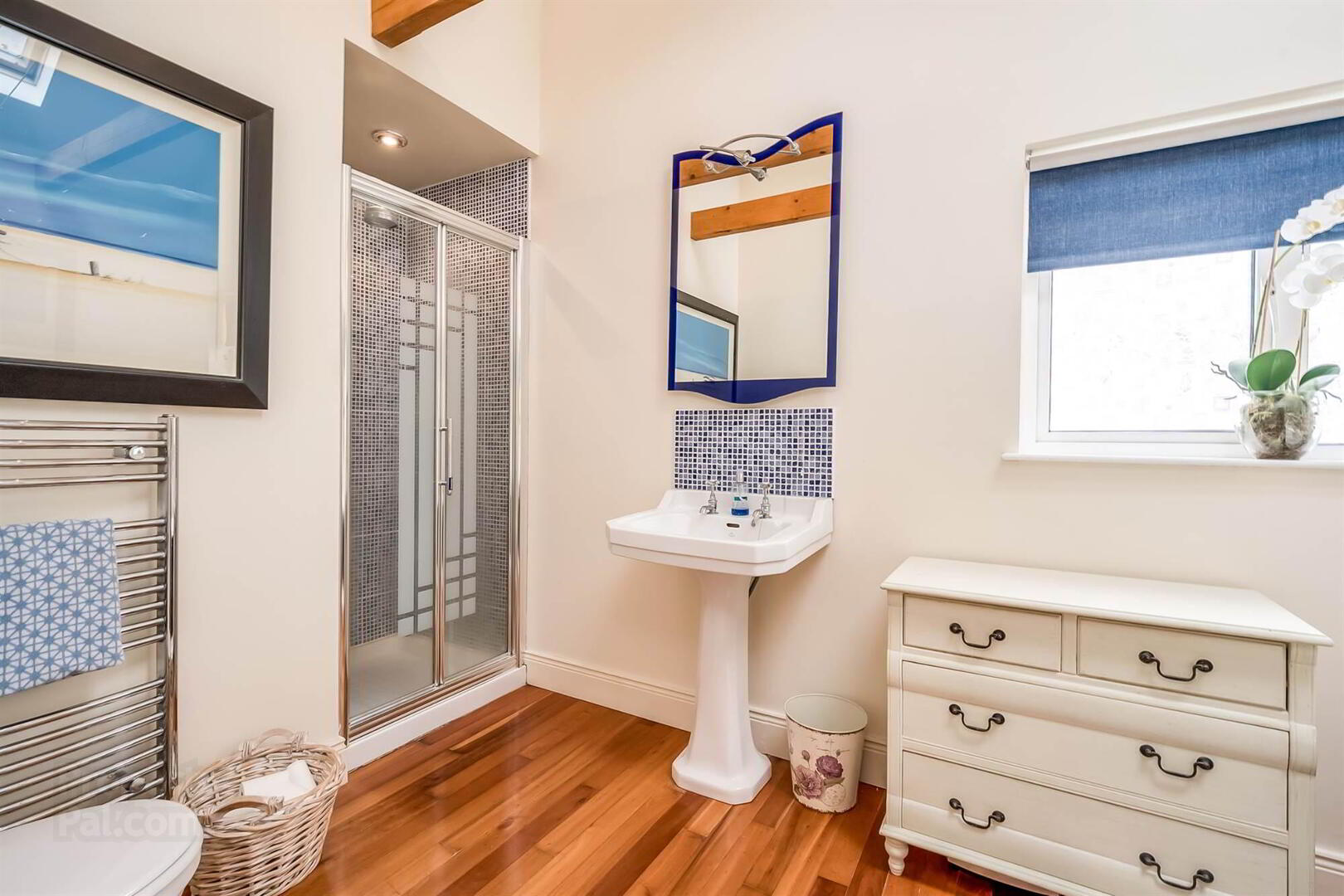 'Oakmount', 45 Holestone Road 16 of 29