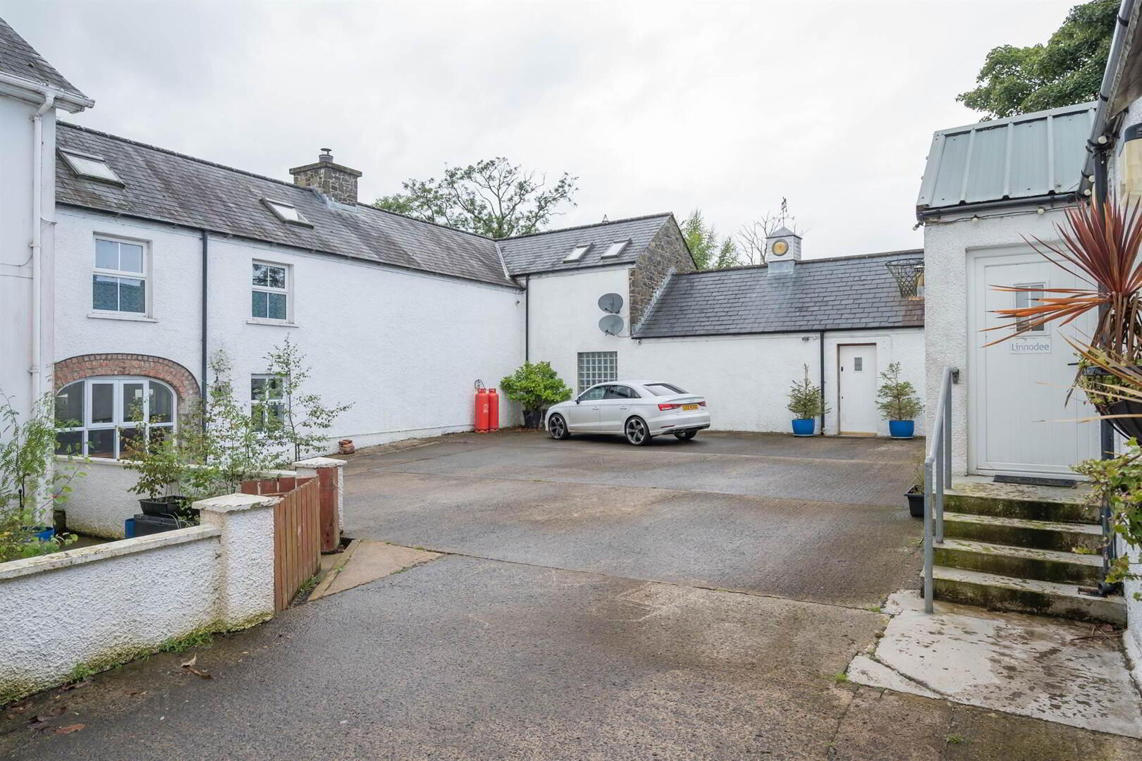 'Oakmount', 45 Holestone Road 19 of 29