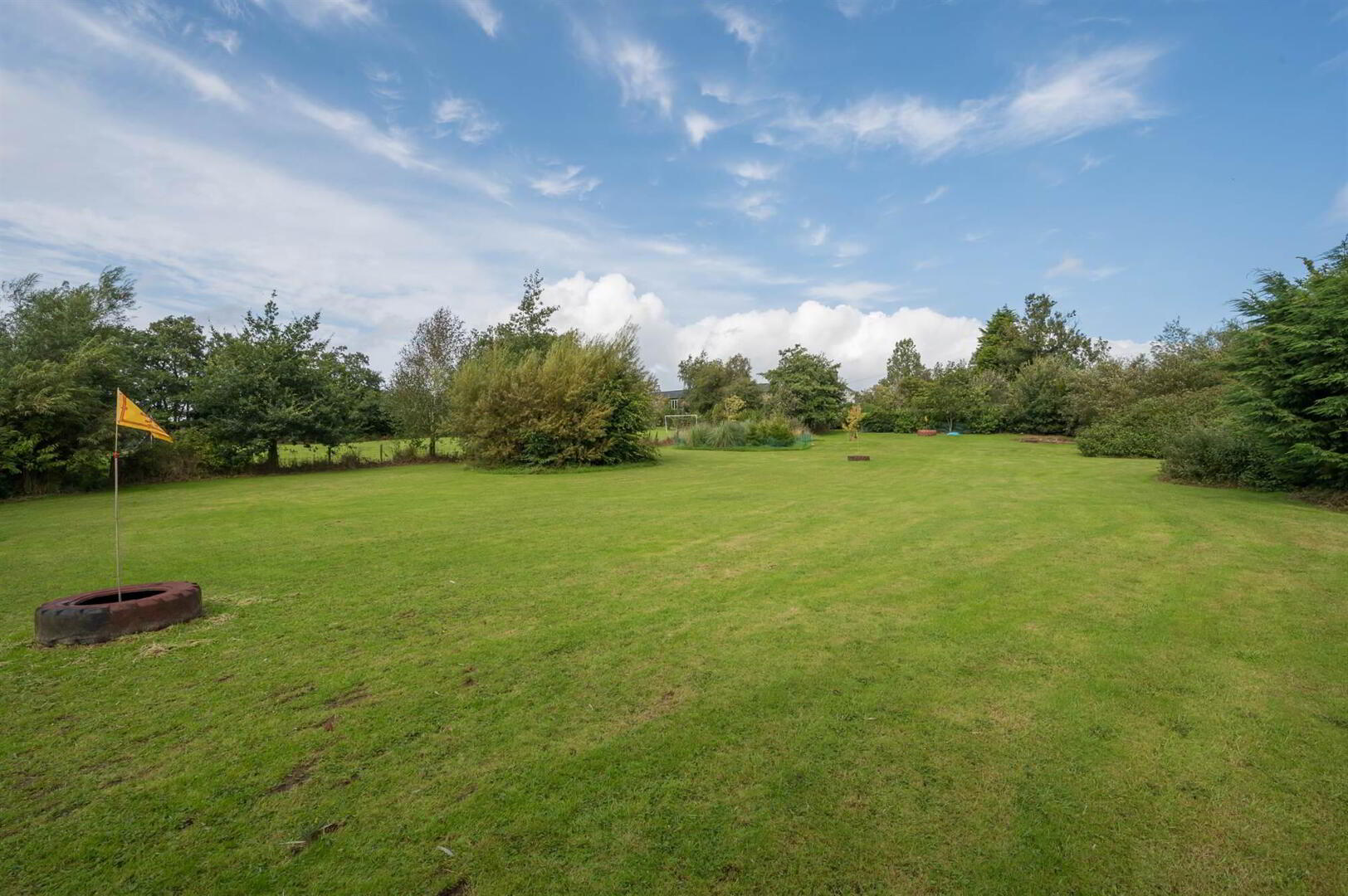 'Oakmount', 45 Holestone Road 25 of 29