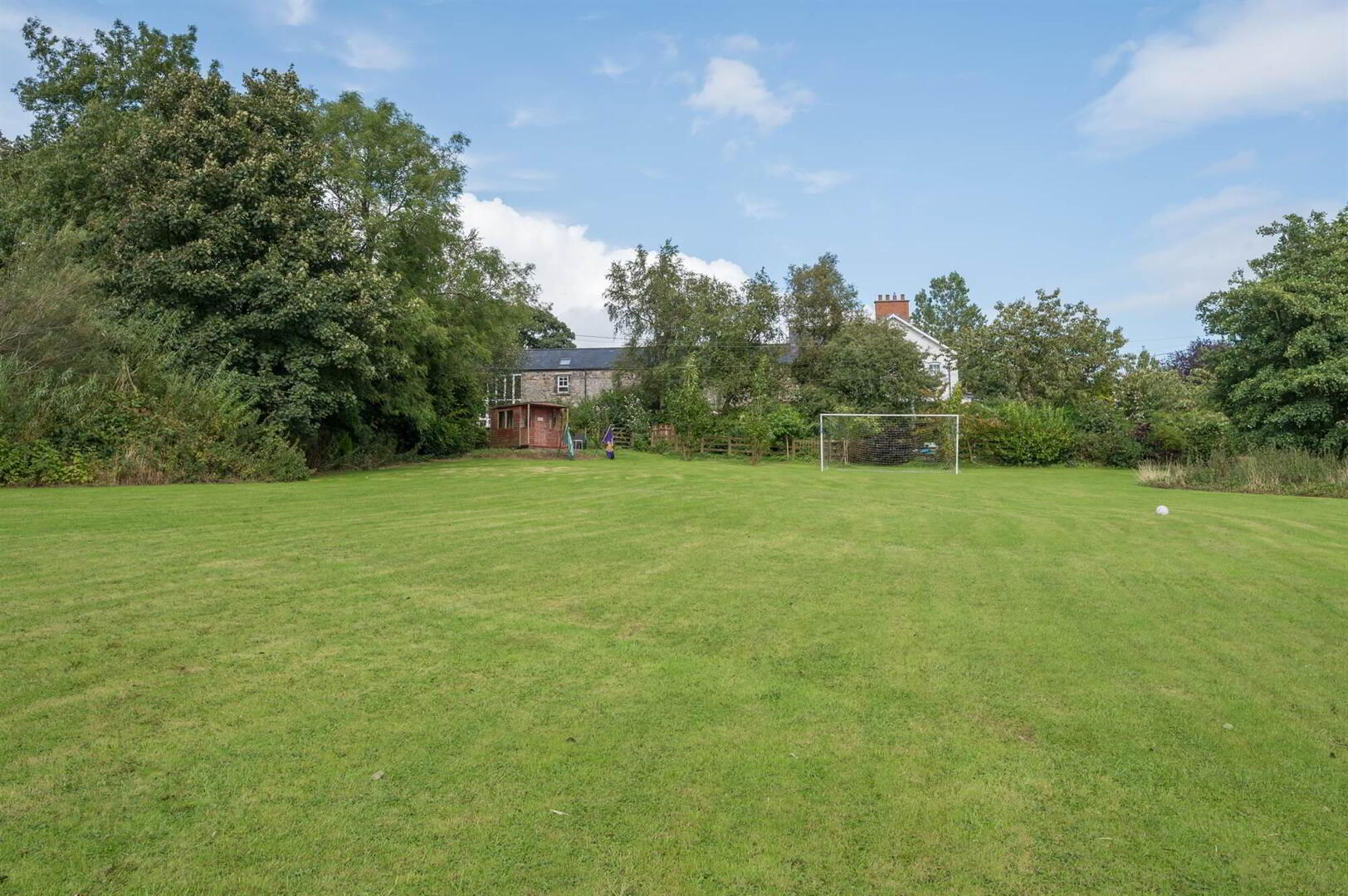 'Oakmount', 45 Holestone Road 24 of 29