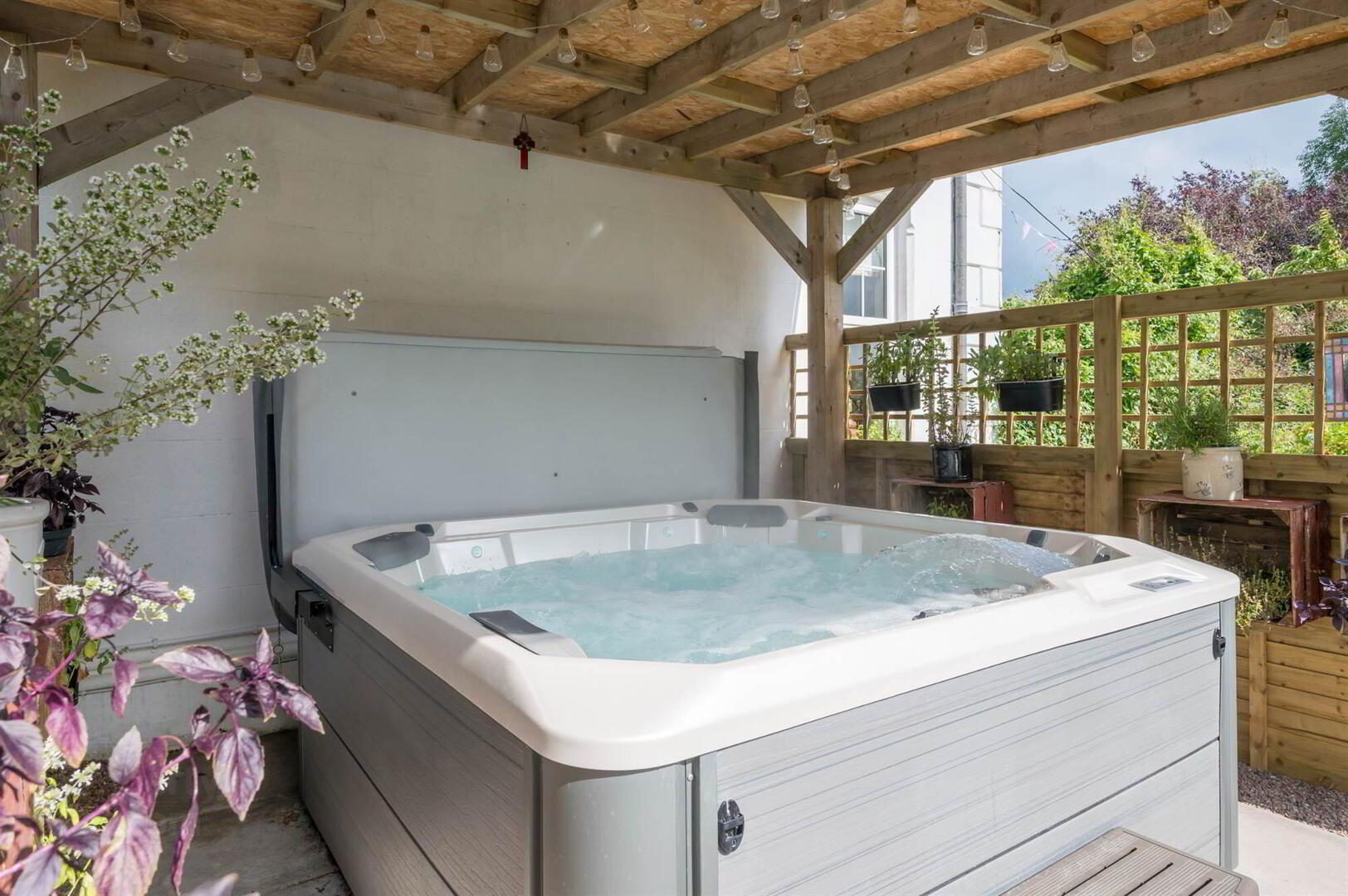 'Oakmount', 45 Holestone Road 27 of 29