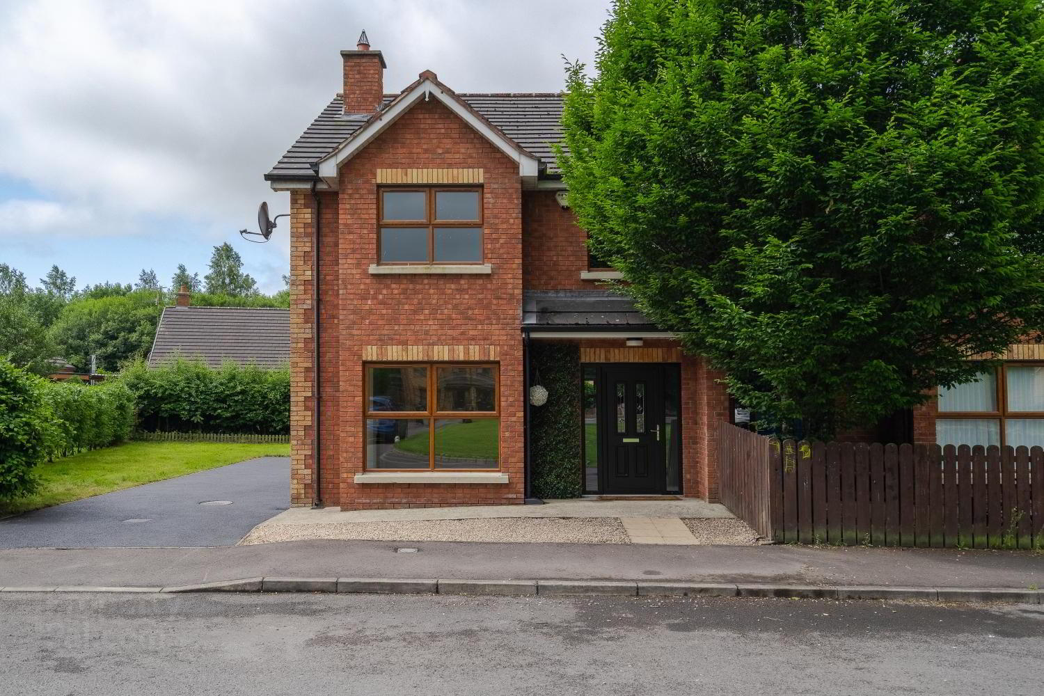 42 Urney Court 2 of 25