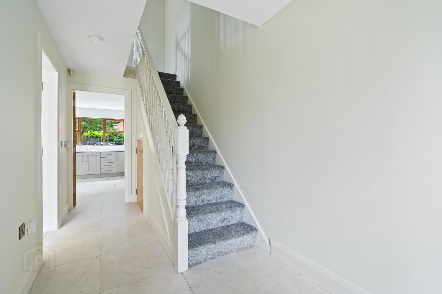42 Urney Court 6 of 25
