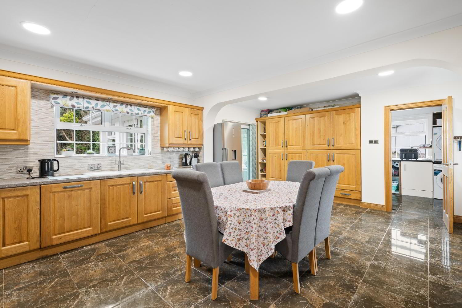 85 Fyfin Road 28 of 39
