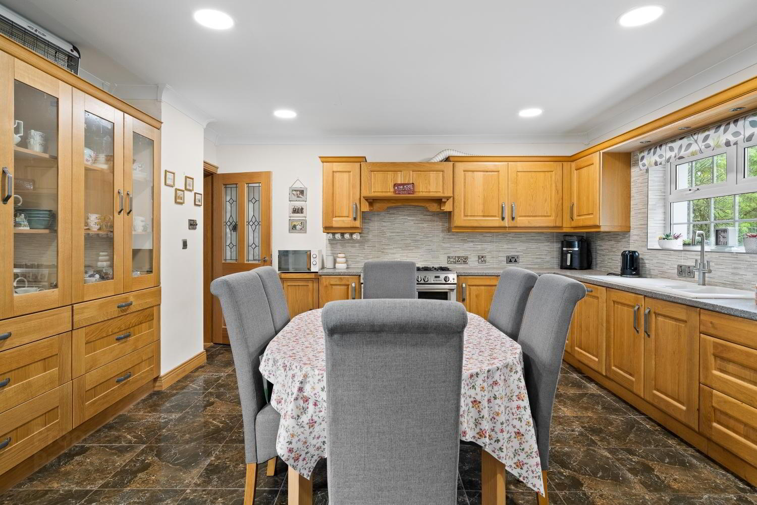 85 Fyfin Road 31 of 39
