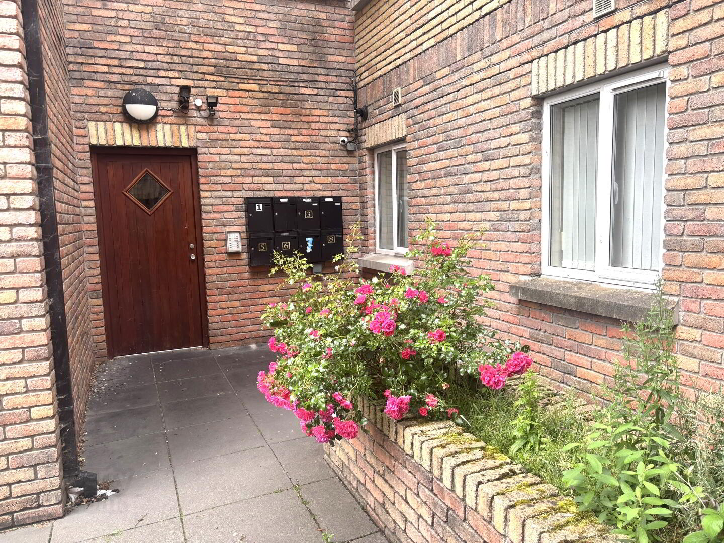 5 Rossdale Manor 3 of 12