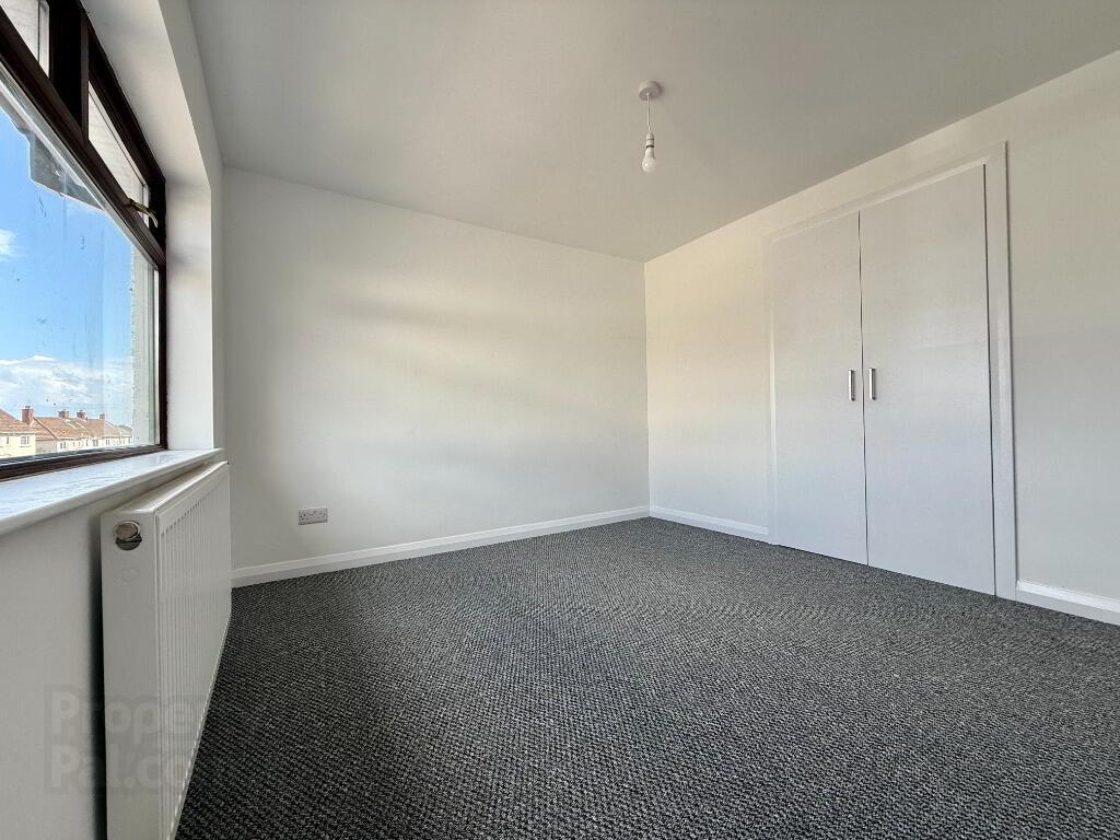 81 Pinewood Avenue 5 of 9