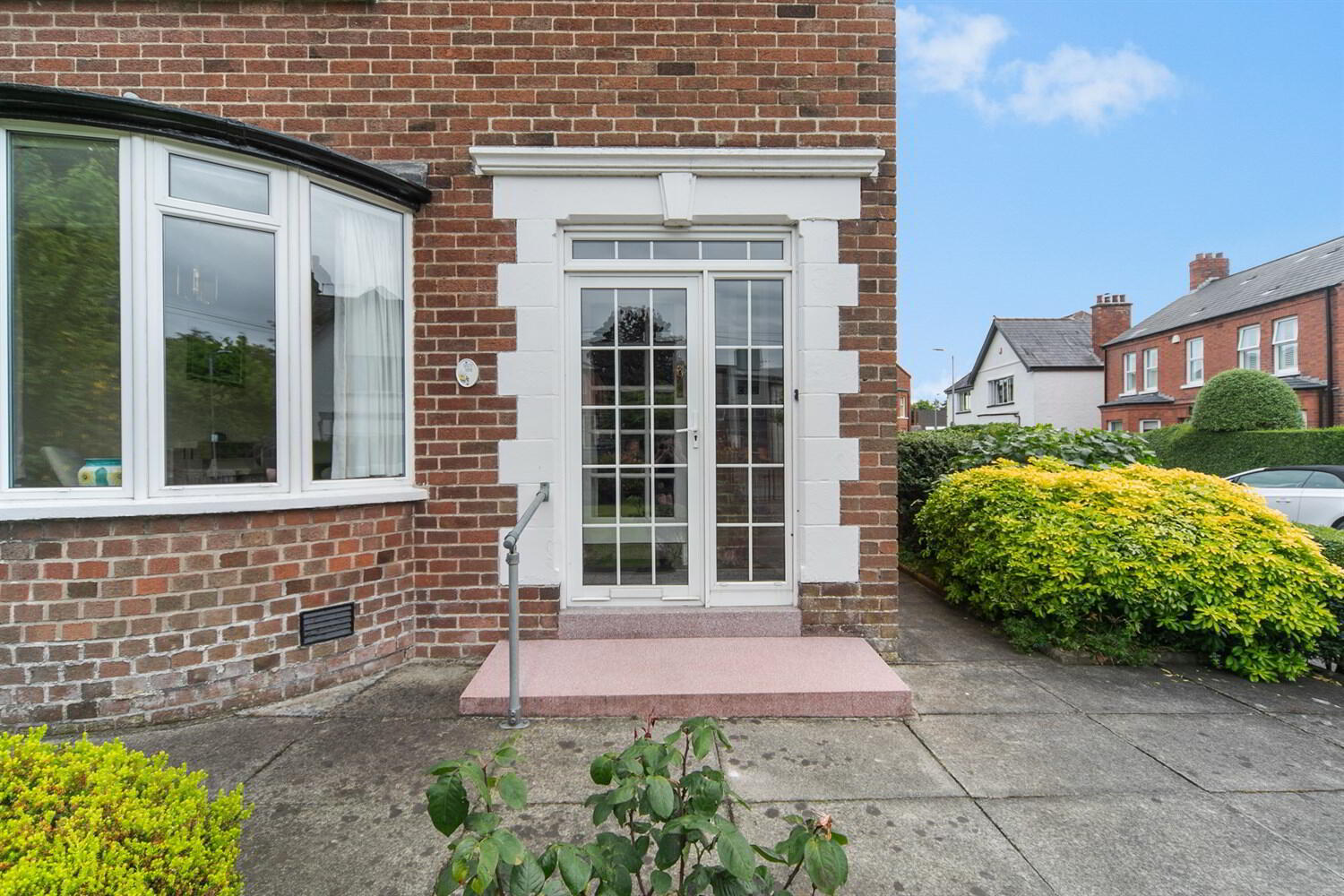 property description image