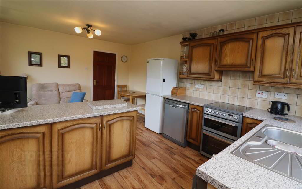 25 Monaville Close 9 of 22