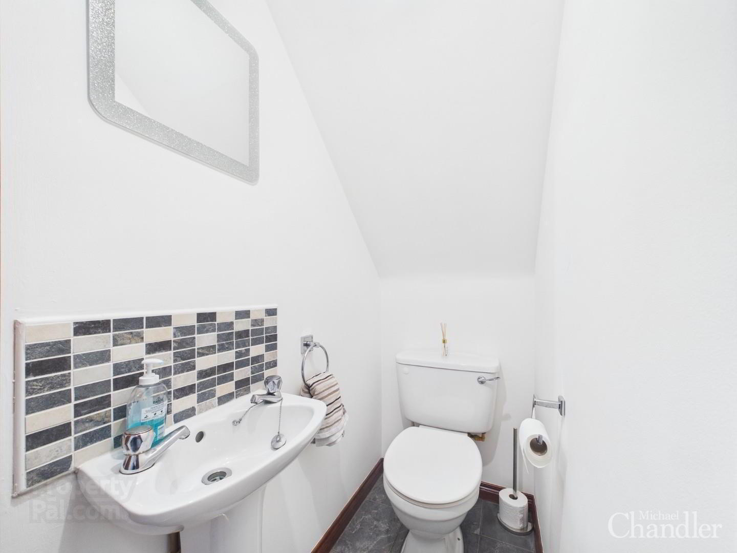 58 Forge Hill Court 14 of 18