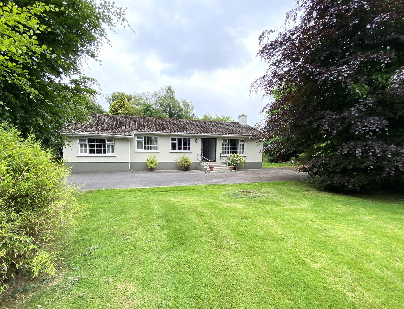 Six Acres, Wards Of Tober 13 of 15