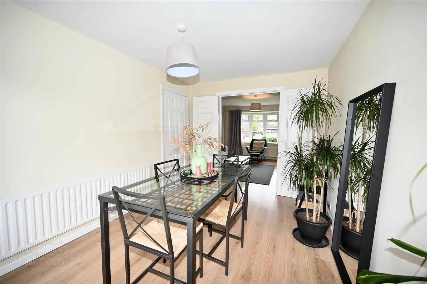 62 Orchardville Gardens 3 of 10