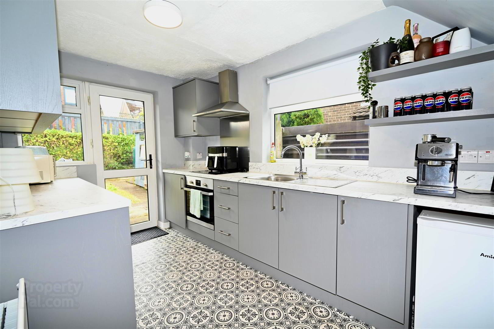 62 Orchardville Gardens 5 of 10