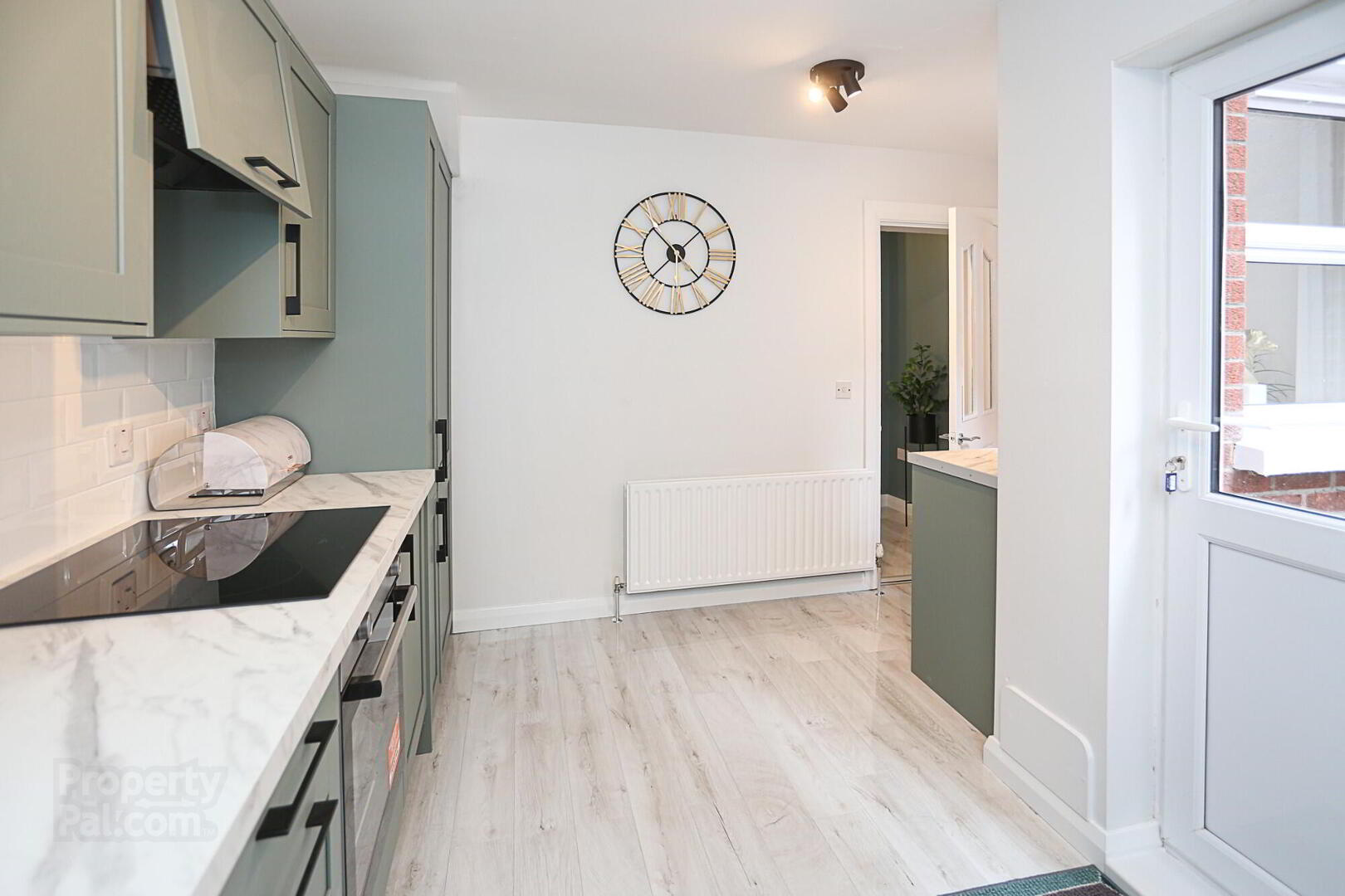 68 Omeath Street 14 of 46