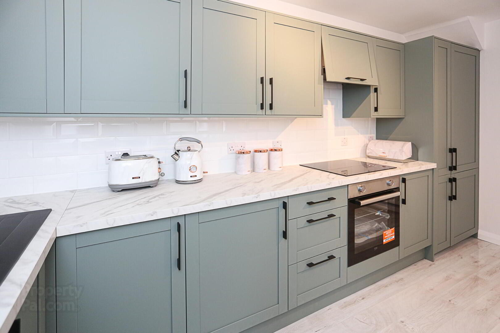 68 Omeath Street 16 of 46