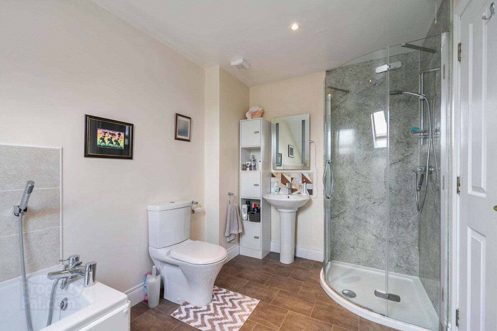 Apartment 11 Myrtlefield 1 Myrtlefield Park 17 of 18