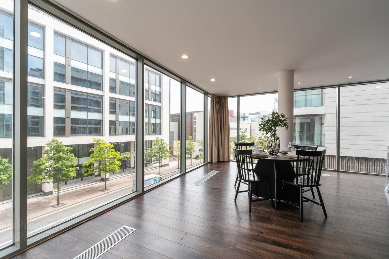 Apartment 9.16 The Arc 2i Queens Road 8 of 12