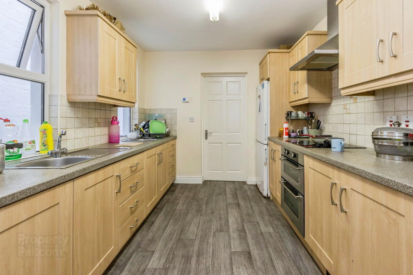 25 Fitzroy Avenue 7 of 20