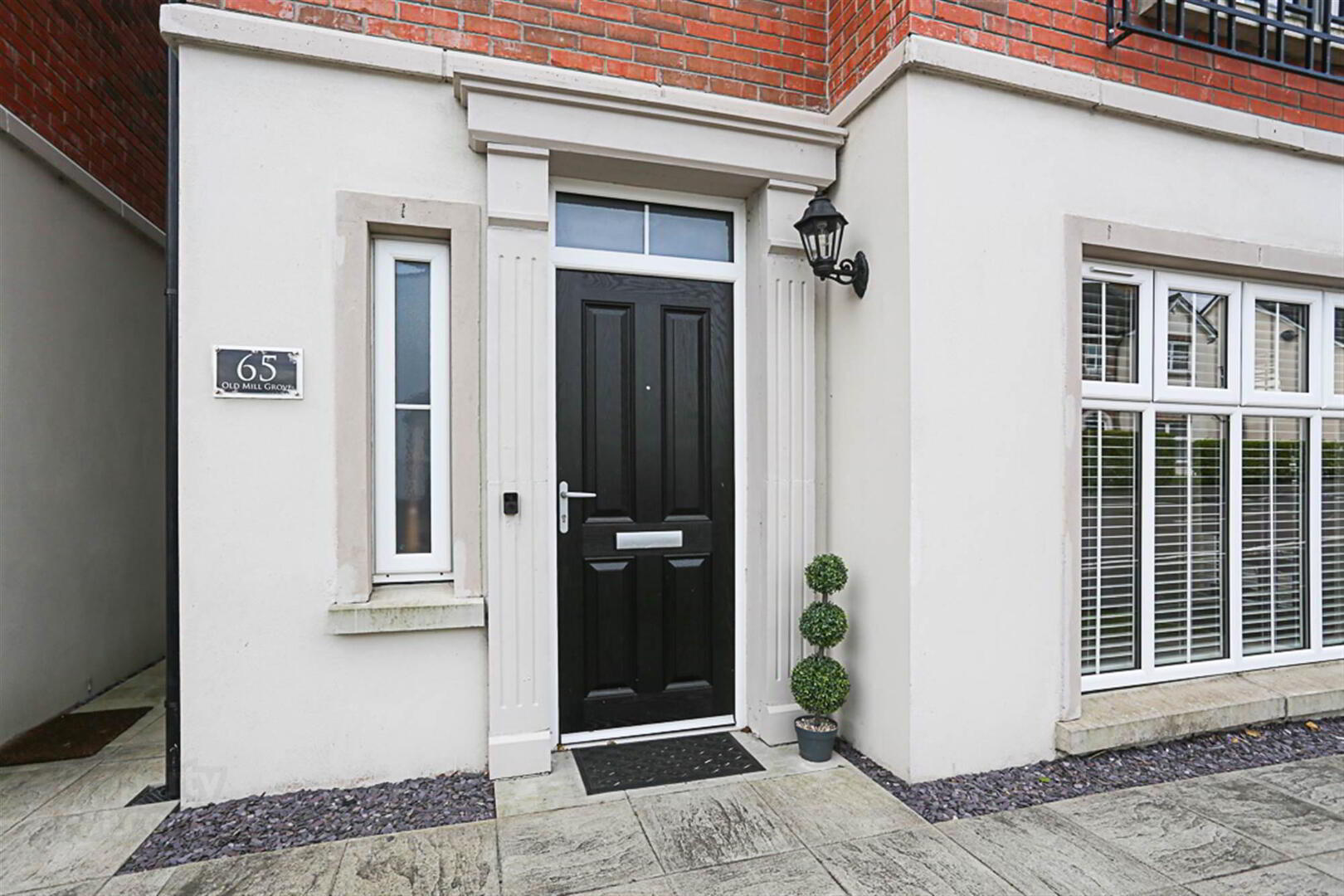 property description image