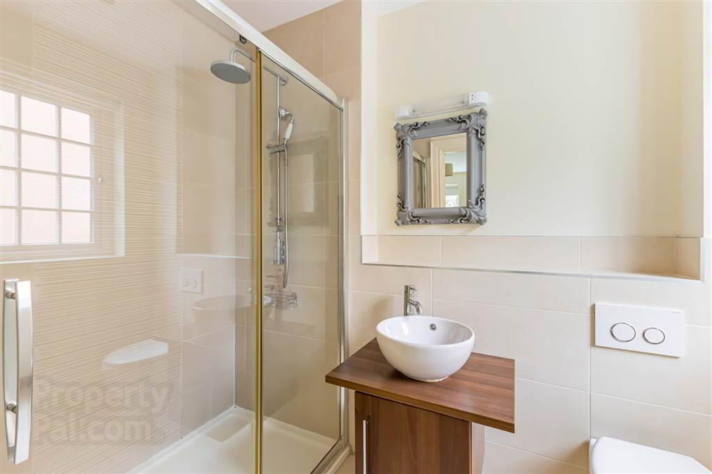 2 Danesfort Park Court 13 of 24