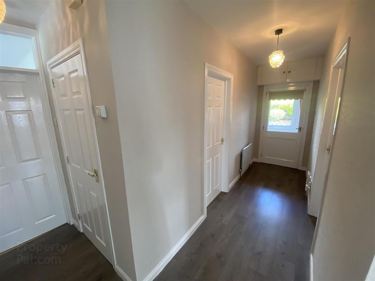 4 Inglewood Manor 8 of 23