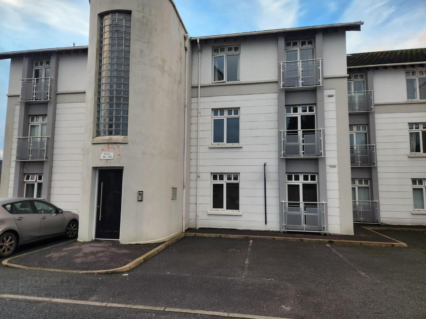 41 Glin Ree Court 1 of 10