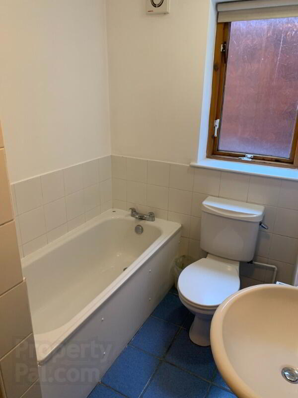 Apt 2, 94 Stranmillis Road 8 of 9