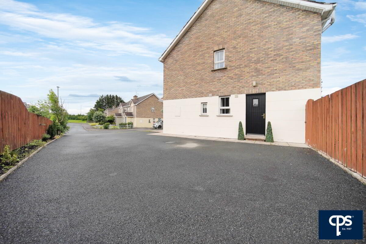 12 Slieveard Court 30 of 30