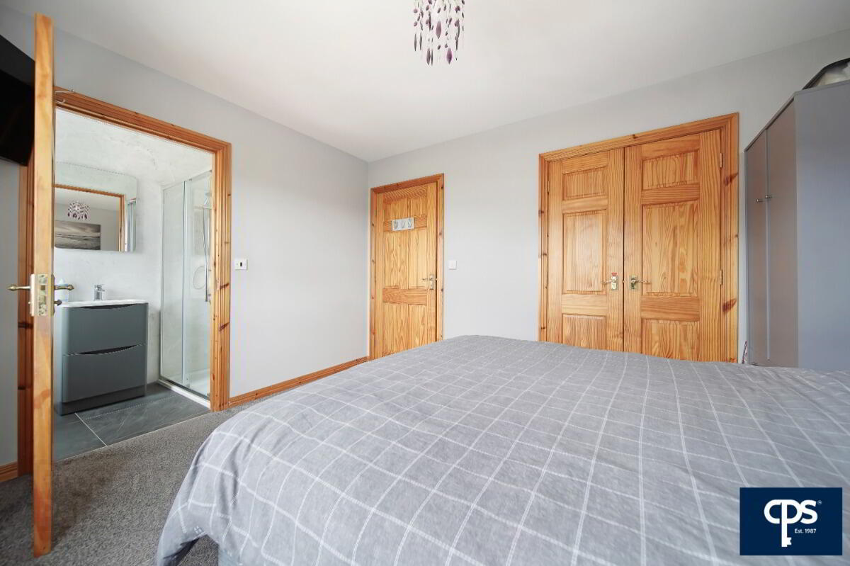 12 Slieveard Court 18 of 30