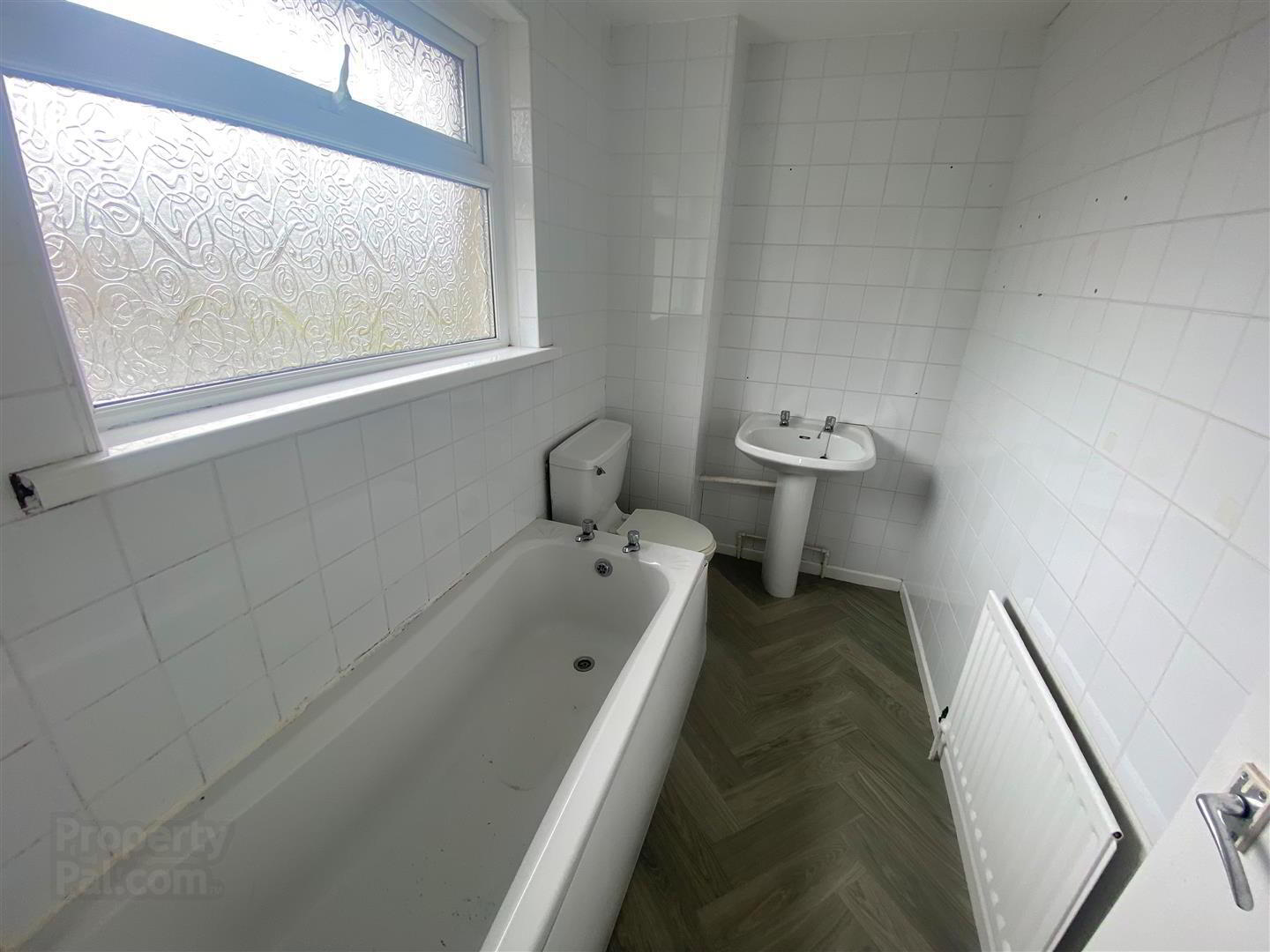 26 Ballynoe Gardens 10 of 10