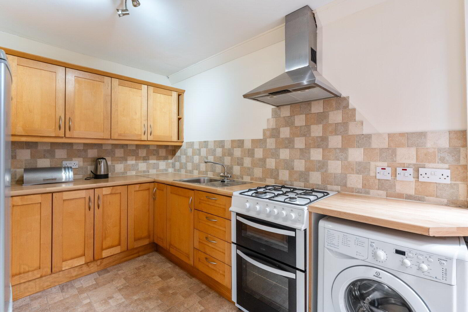 27 Spencer Street 8 of 18
