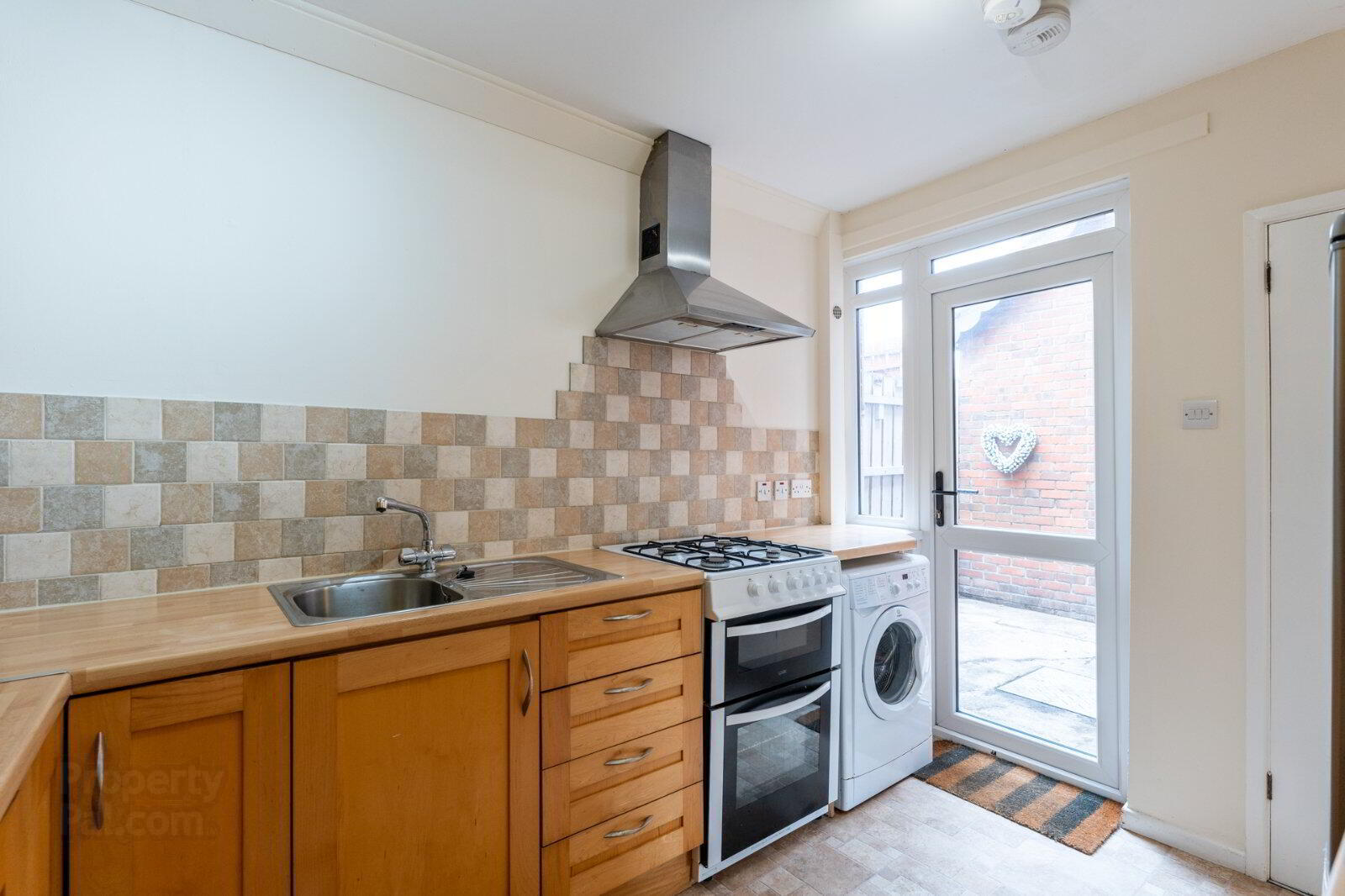 27 Spencer Street 9 of 18