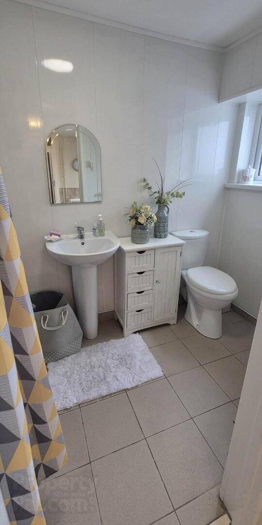 5 Marlborough Avenue 15 of 33