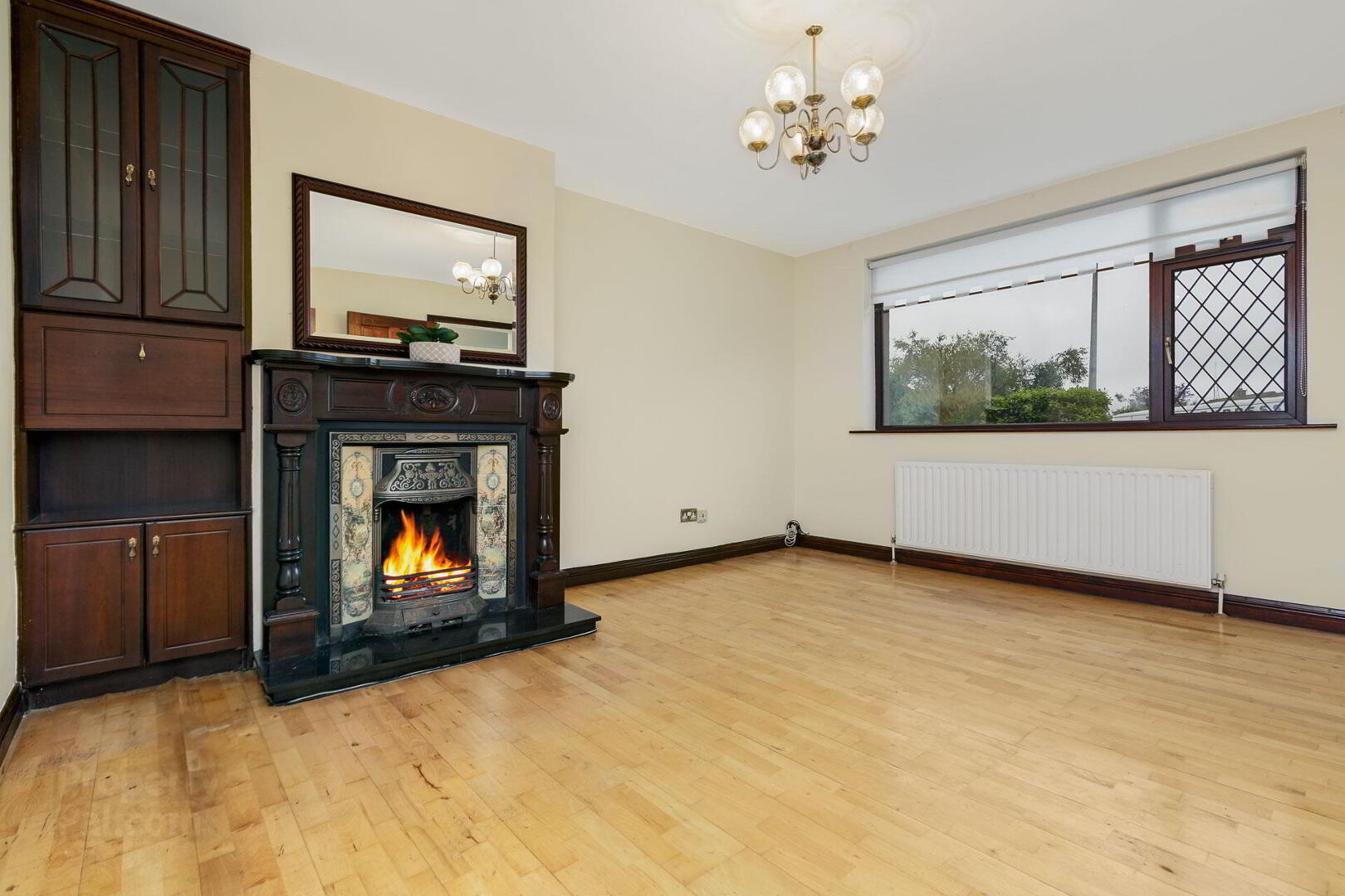 24 Oakfield 3 of 16