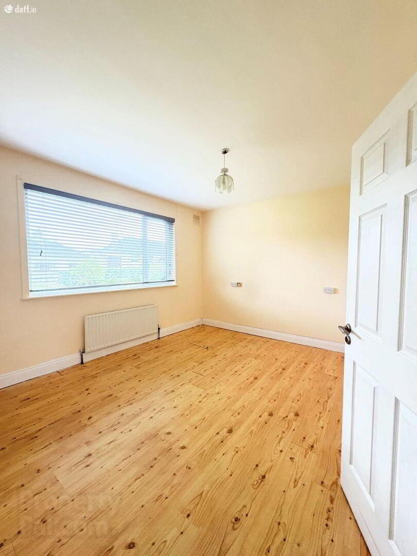 Saint Catherines, 35 Riverview Estate 5 of 20