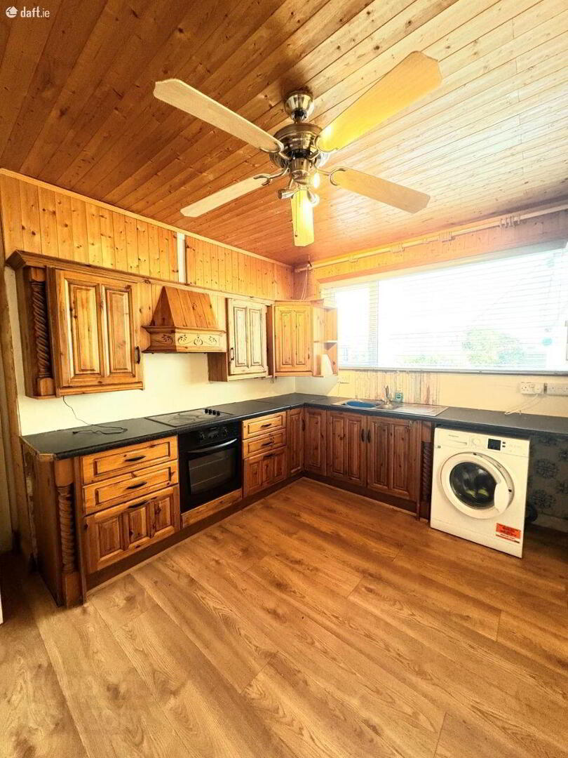 Saint Catherines, 35 Riverview Estate 7 of 20